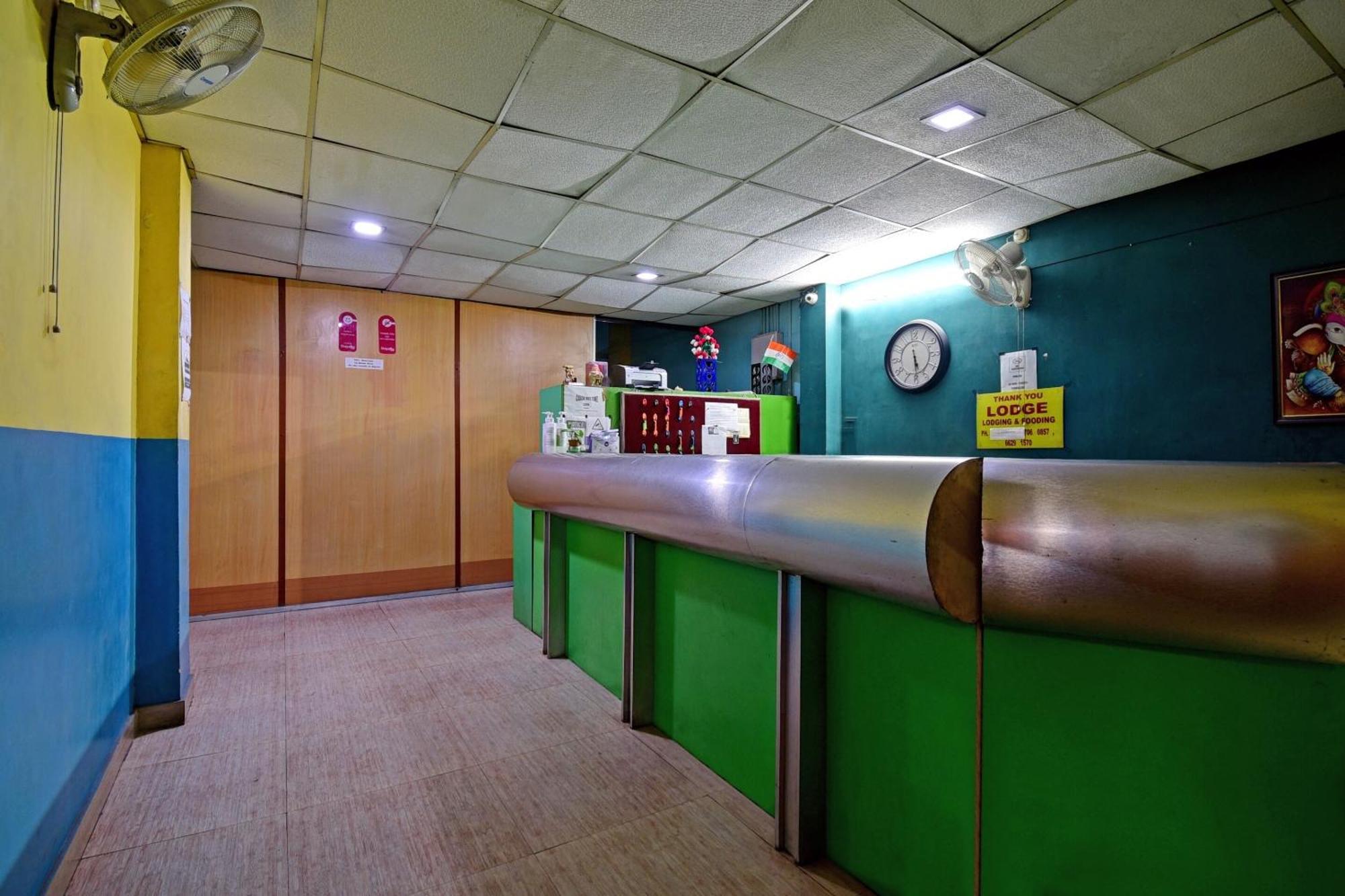 Oyo Flagship Thank You Lodge Nac Dispur Exteriér fotografie