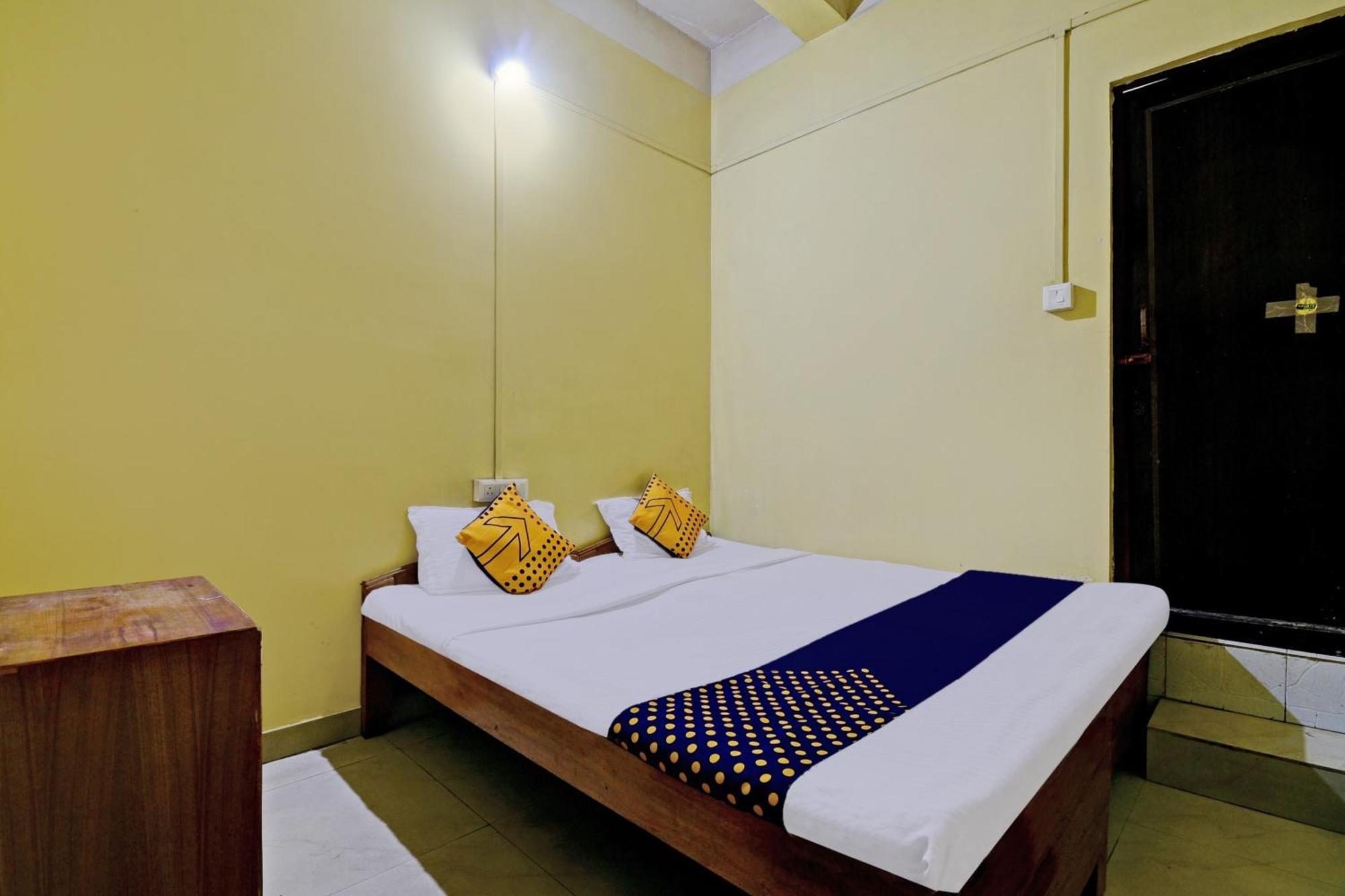 Oyo Flagship Thank You Lodge Nac Dispur Exteriér fotografie