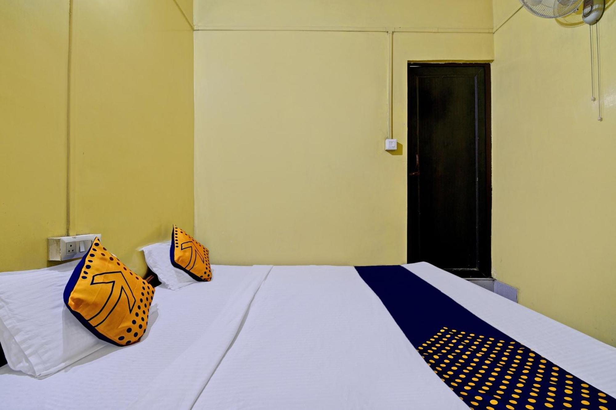 Oyo Flagship Thank You Lodge Nac Dispur Exteriér fotografie